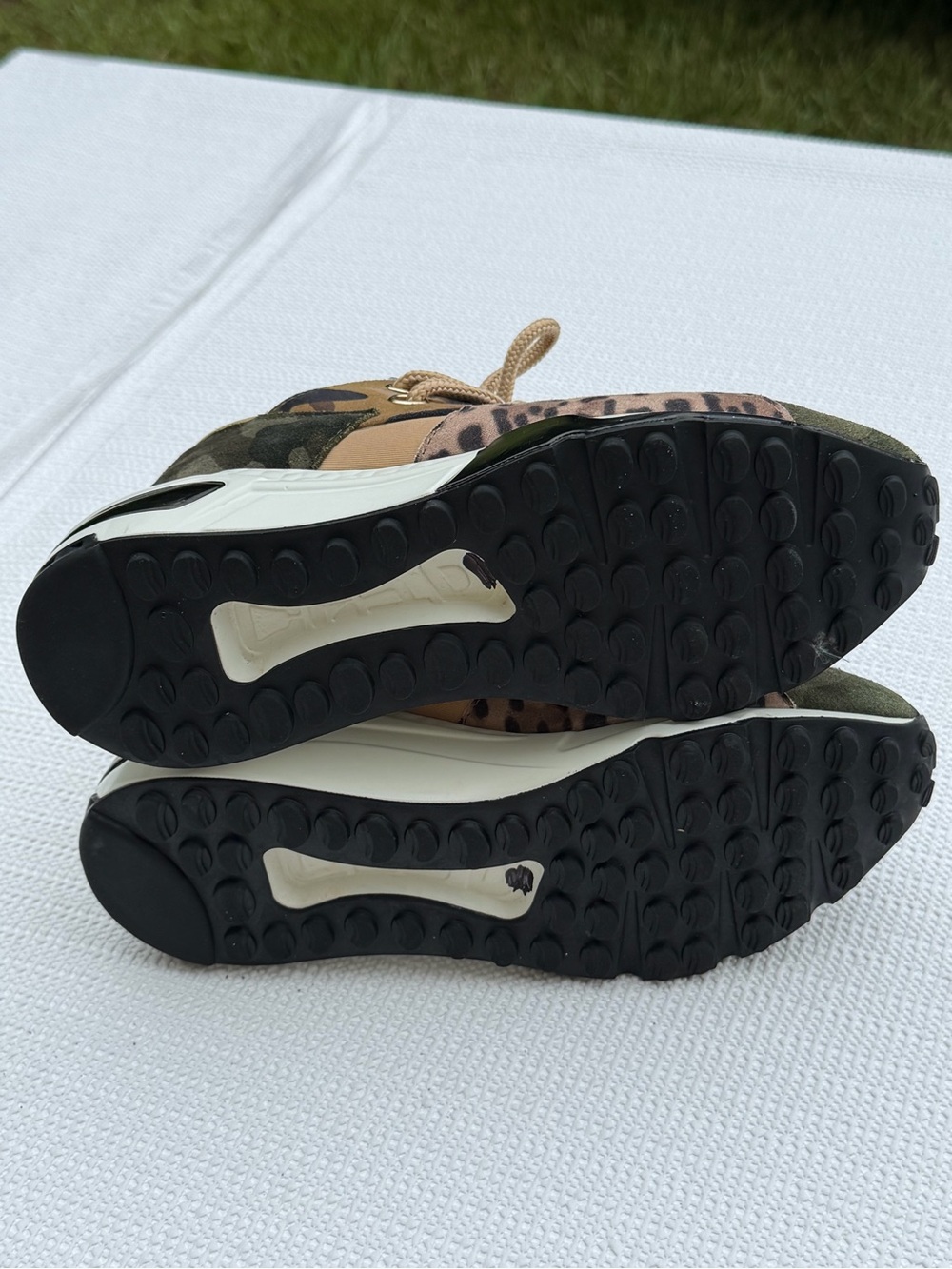 Steve Madden Cliff Sneakers Women 7 Camo Leopard Platform Lace Up Chunky Shoes - Picture 8 of 9